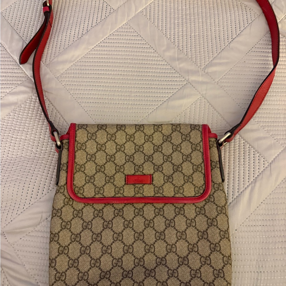Gucci Beige and Red Crossbody Bag
